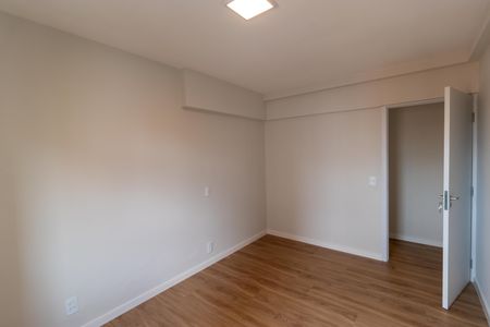 Apartamento à venda com 85m², 3 quartos e 1 vaga Apartamento à venda com 85m², 3 quartos e 1 vagaQuarto 01
