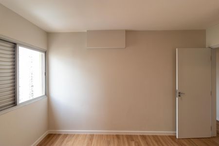 Apartamento à venda com 85m², 3 quartos e 1 vaga Apartamento à venda com 85m², 3 quartos e 1 vagaQuarto 02