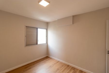 Apartamento à venda com 85m², 3 quartos e 1 vaga Apartamento à venda com 85m², 3 quartos e 1 vagaQuarto 02