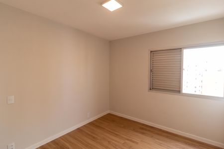 Apartamento à venda com 85m², 3 quartos e 1 vaga Apartamento à venda com 85m², 3 quartos e 1 vagaQuarto 02