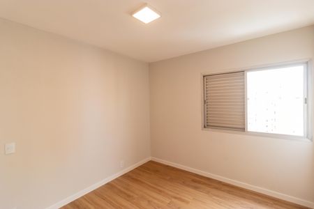 Quarto 02 de apartamento à venda com 3 quartos, 85m² em Cambuí, Campinas