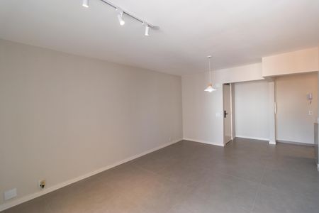 Apartamento à venda com 85m², 3 quartos e 1 vaga Apartamento à venda com 85m², 3 quartos e 1 vagaSala