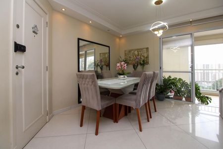 Apartamento para alugar com 124m², 3 quartos e 2 vagas Apartamento para alugar com 124m², 3 quartos e 2 vagasSala