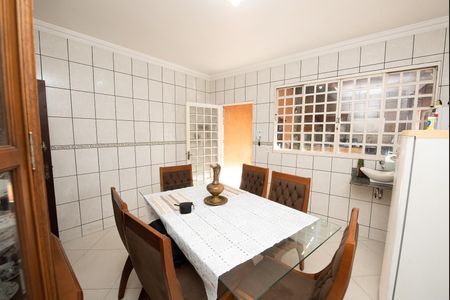 Casa à venda com 360m², 4 quartos e 2 vagas