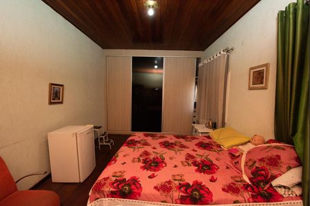 Casa à venda com 360m², 4 quartos e 2 vagas