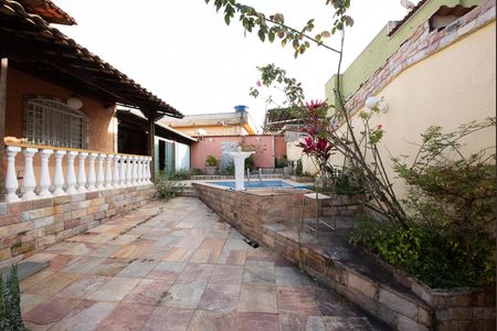 Casa à venda com 360m², 4 quartos e 2 vagas