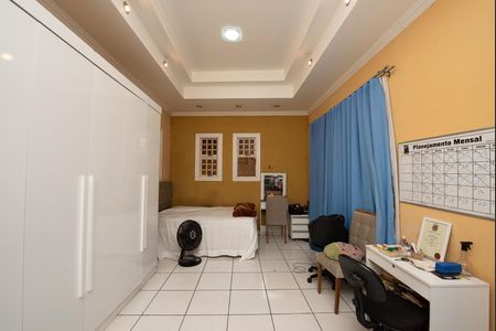 Casa à venda com 360m², 4 quartos e 2 vagas