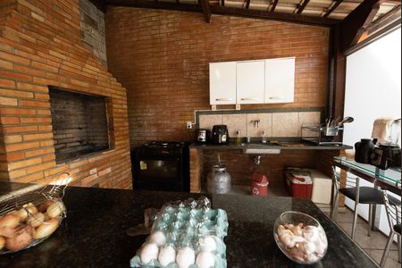 Casa à venda com 360m², 4 quartos e 2 vagas