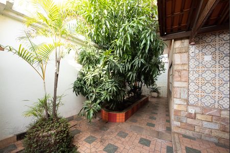 Casa à venda com 360m², 4 quartos e 2 vagas