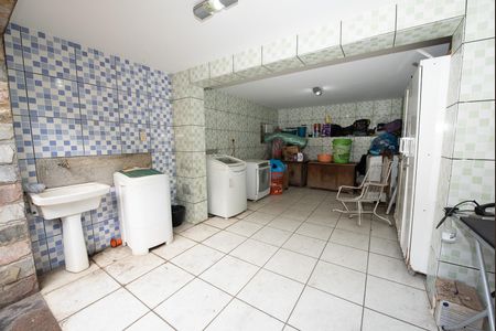 Casa à venda com 360m², 4 quartos e 2 vagas