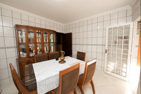 Casa à venda com 360m², 4 quartos e 2 vagas