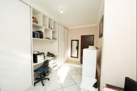 Casa à venda com 360m², 4 quartos e 2 vagas