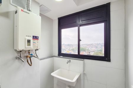 Apartamento para alugar com 43m², 2 quartos e sem vaga Apartamento para alugar com 43m², 2 quartos e sem vagaCozinha e Área de Serviço