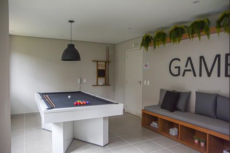 Apartamento para alugar com 43m², 2 quartos e sem vaga Apartamento para alugar com 43m², 2 quartos e sem vagaÁrea comum - jogos