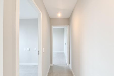 Apartamento para alugar com 43m², 2 quartos e sem vaga Apartamento para alugar com 43m², 2 quartos e sem vagaCorredor