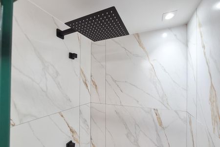 Apartamento para alugar com 43m², 2 quartos e sem vaga Apartamento para alugar com 43m², 2 quartos e sem vagaBanheiro Social