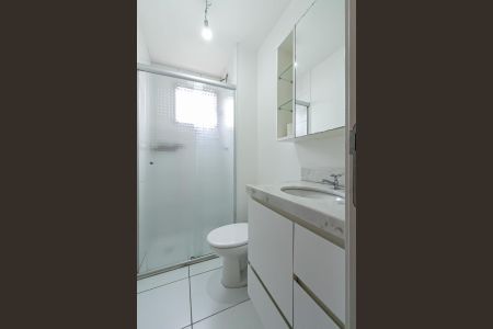 Apartamento à venda com 53m², 2 quartos e 1 vaga Apartamento à venda com 53m², 2 quartos e 1 vagaBanheiro