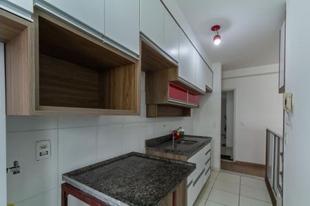 Apartamento à venda com 53m², 2 quartos e 1 vaga Apartamento à venda com 53m², 2 quartos e 1 vagaCozinha e Área de Serviço