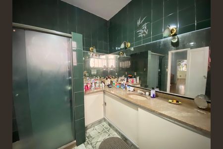 Casa à venda com 340m², 4 quartos e 3 vagas