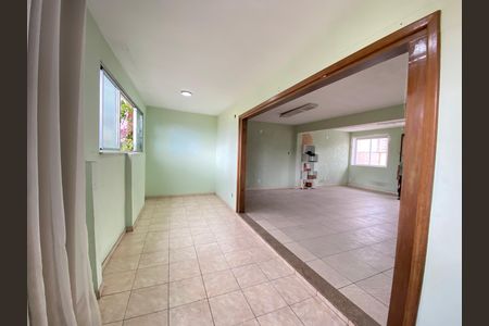 Casa à venda com 340m², 4 quartos e 3 vagas