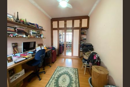 Casa à venda com 340m², 4 quartos e 3 vagas