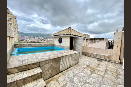 Casa à venda com 340m², 4 quartos e 3 vagas
