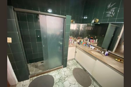 Casa à venda com 340m², 4 quartos e 3 vagas