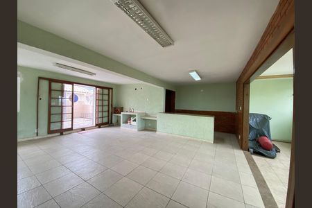 Casa à venda com 340m², 4 quartos e 3 vagas