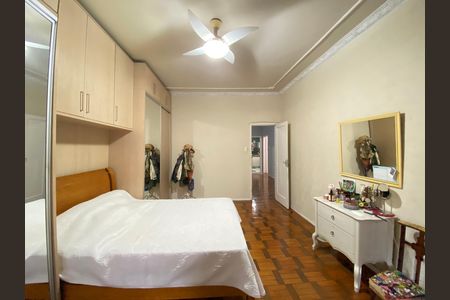 Casa à venda com 340m², 4 quartos e 3 vagas