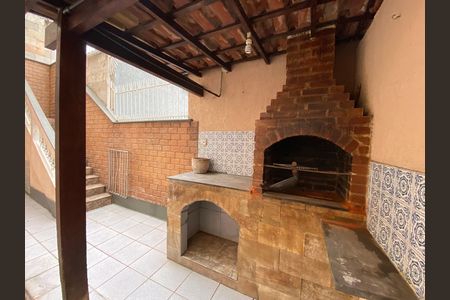 Casa à venda com 340m², 4 quartos e 3 vagas