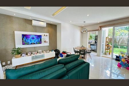Casa à venda com 124m², 3 quartos e 2 vagas