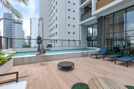 Studio à venda com 28m², 1 quarto e sem vaga Studio à venda com 28m², 1 quarto e sem vagaPiscina