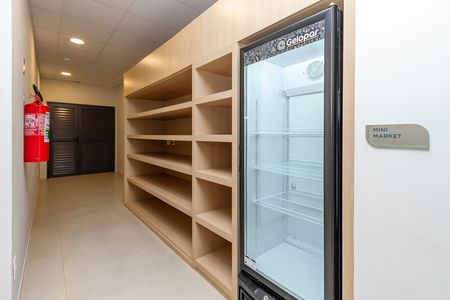 Studio à venda com 28m², 1 quarto e sem vaga Studio à venda com 28m², 1 quarto e sem vagaMini Mercado