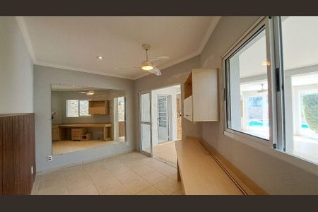 Casa à venda com 325m², 3 quartos e 4 vagas