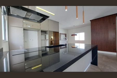 Casa à venda com 325m², 3 quartos e 4 vagas