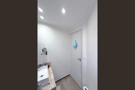 Apartamento à venda com 55m², 2 quartos e 1 vaga Apartamento à venda com 55m², 2 quartos e 1 vagaBanheiro
