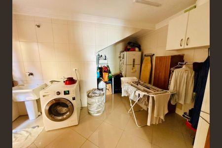 Casa de Condomínio para alugar com 4 quartos, 280m² em Urbanova, São José dos Campos