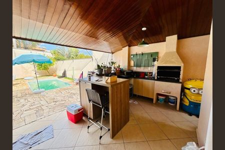 Casa de Condomínio para alugar com 4 quartos, 280m² em Urbanova, São José dos Campos