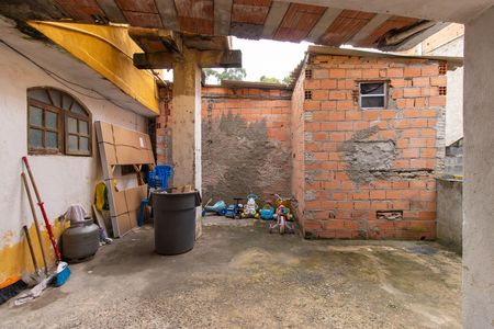 Casa para alugar com 80m², 2 quartos e sem vaga Casa para alugar com 80m², 2 quartos e sem vagaQuintal