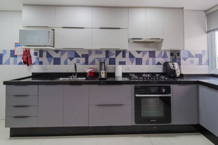 Apartamento para alugar com 122m², 2 quartos e 1 vaga Apartamento para alugar com 122m², 2 quartos e 1 vagaCozinha