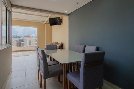 Apartamento para alugar com 122m², 2 quartos e 1 vaga