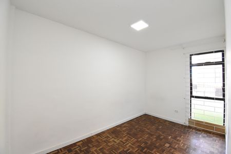 Quarto 1 de apartamento para alugar com 3 quartos, 57m² em Barreirinha, Curitiba