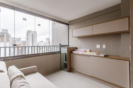 Foto 02 de apartamento para alugar com 2 quartos, 32m² em Vila Olímpia, São Paulo