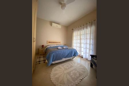 Casa para alugar com 3 quartos, 250m² em Pitas, Cotia