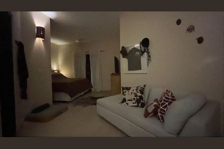 Casa para alugar com 3 quartos, 250m² em Pitas, Cotia