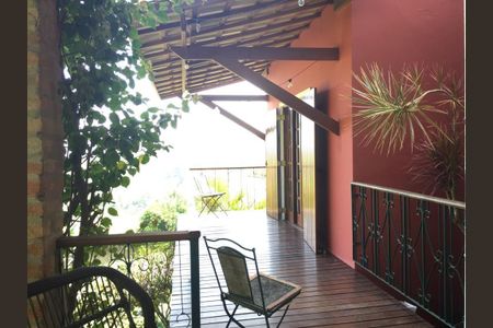 Casa para alugar com 250m², 3 quartos e 10 vagas