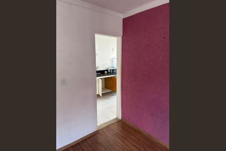 Sala de apartamento à venda com 2 quartos, 50m² em Jardim Santa Rosa, Taboão da Serra