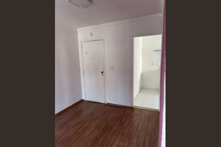 Quarto de apartamento à venda com 2 quartos, 50m² em Jardim Santa Rosa, Taboão da Serra