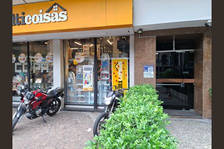 Apartamento à venda com 64m², 2 quartos e sem vaga Apartamento à venda com 64m², 2 quartos e sem vagaFachada