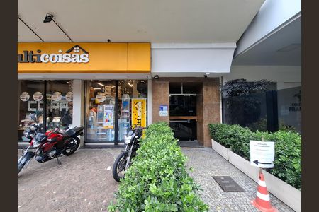 Apartamento à venda com 64m², 2 quartos e sem vaga Apartamento à venda com 64m², 2 quartos e sem vagaFachada